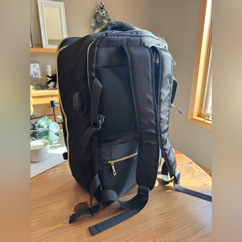 NWT- Travel Carry On Backpack in Black - Picture 10 of 12